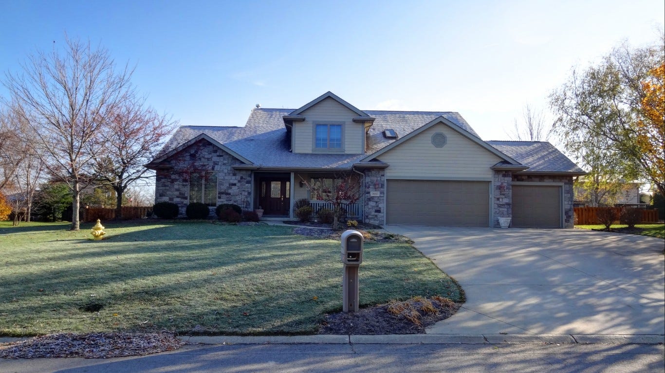 how much house can i afford on 160k a year